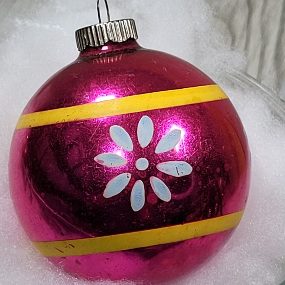 Shiny Brite Hot Pink Christmas Ornament Flower Yellow‎ Stripe Hand Painted Glass